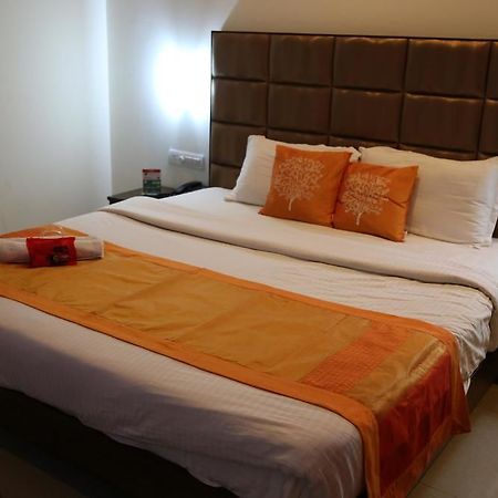 Oyo Rooms Vip Road Zirakpur Extérieur photo